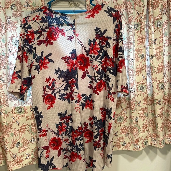 Torrid Size 2. Waffle knit mid sleeve shirt. Never worn! - Picture 5 of 5